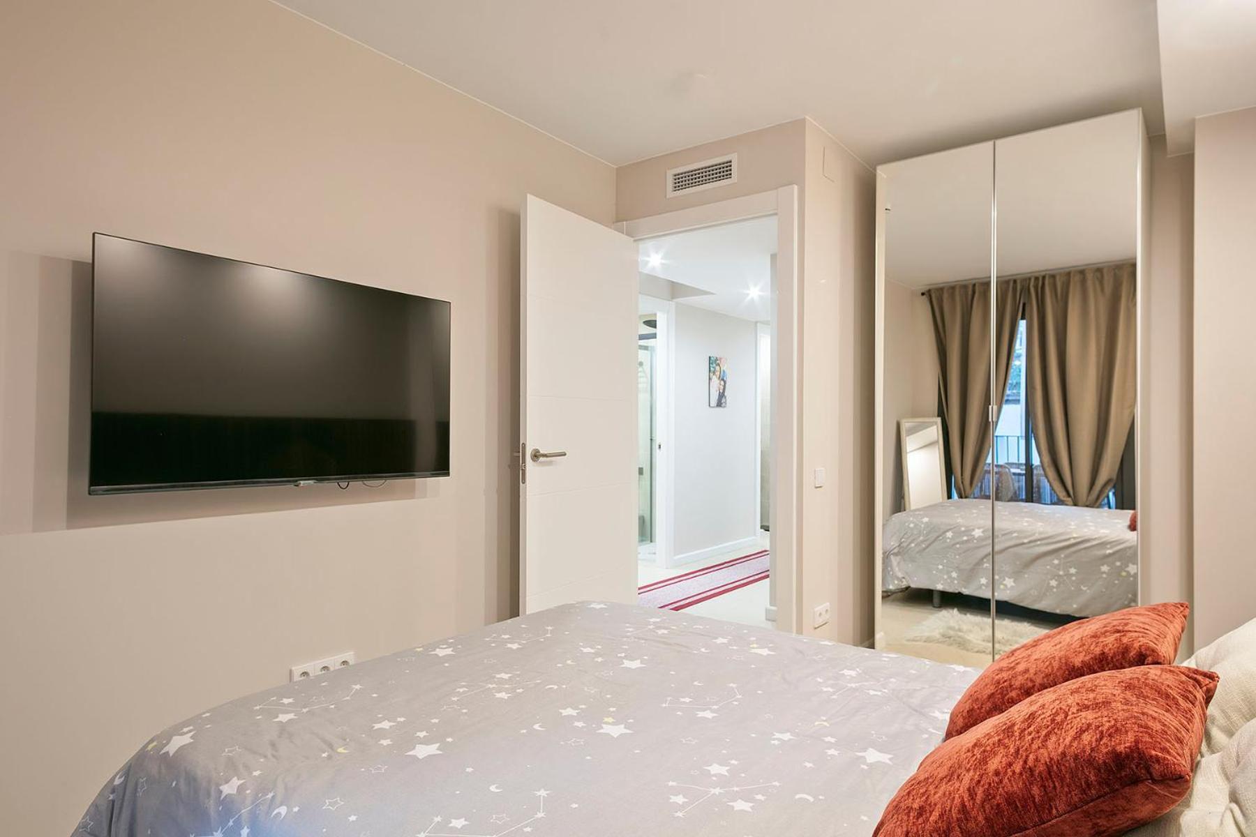 Your Home- Apartment Camp Nou 1 Оспиталет де Лобрегат Екстериор снимка